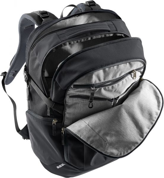 Deuter Gigant black
