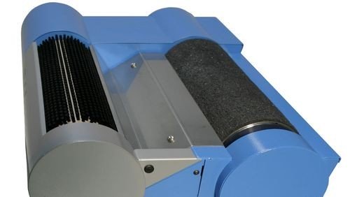 großer Snowboardservice: Belag ausbessern, schleifen, Kanten schleifen